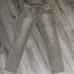 Woman’s Gray Jeans
